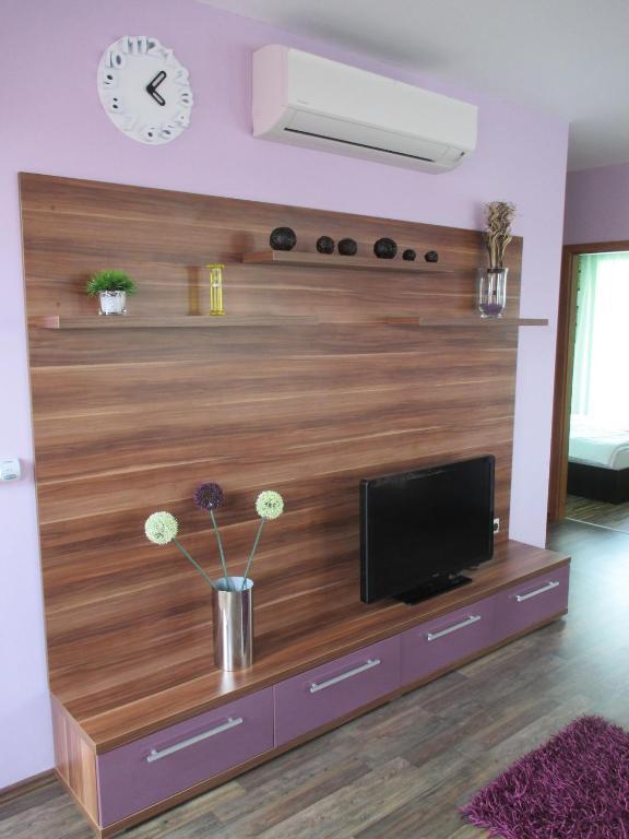 Alpha Apartman Sarvar Ngoại thất bức ảnh