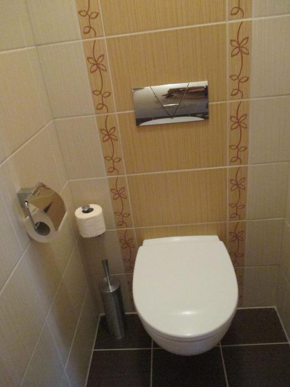 Alpha Apartman Sarvar Ngoại thất bức ảnh