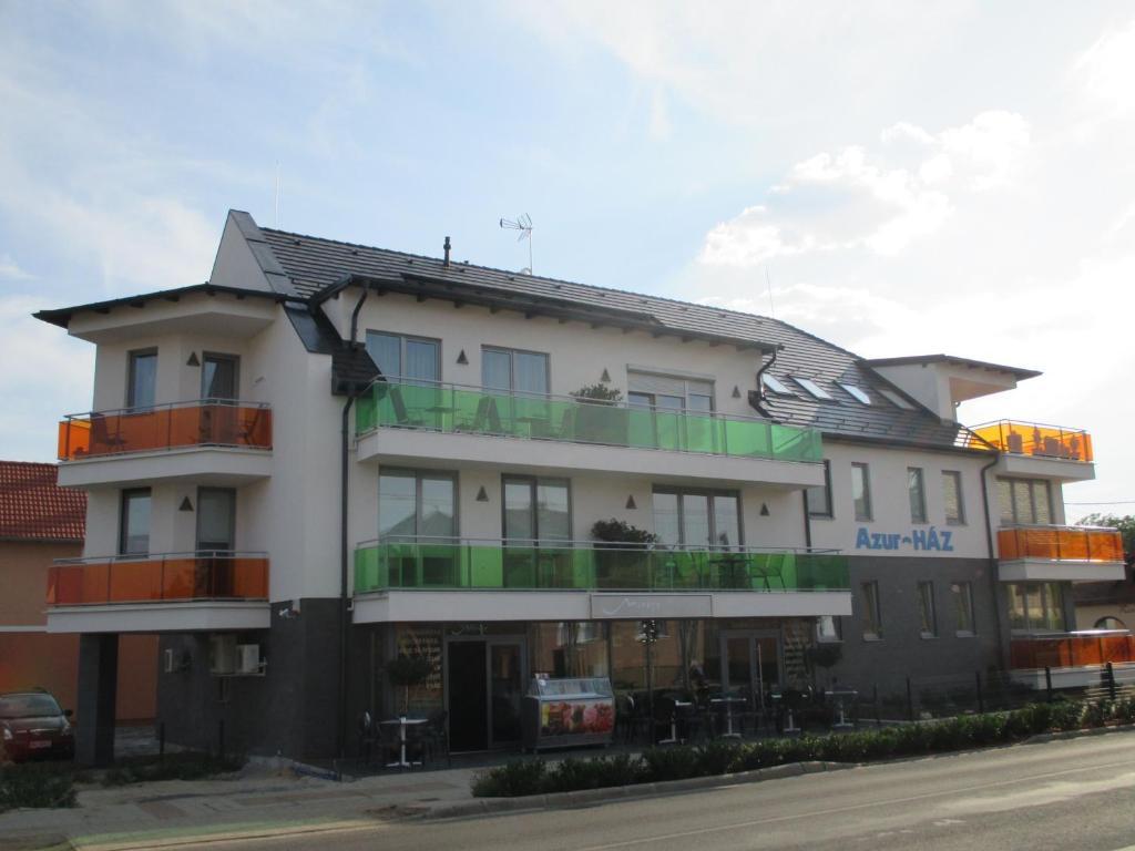 Alpha Apartman Sarvar Ngoại thất bức ảnh